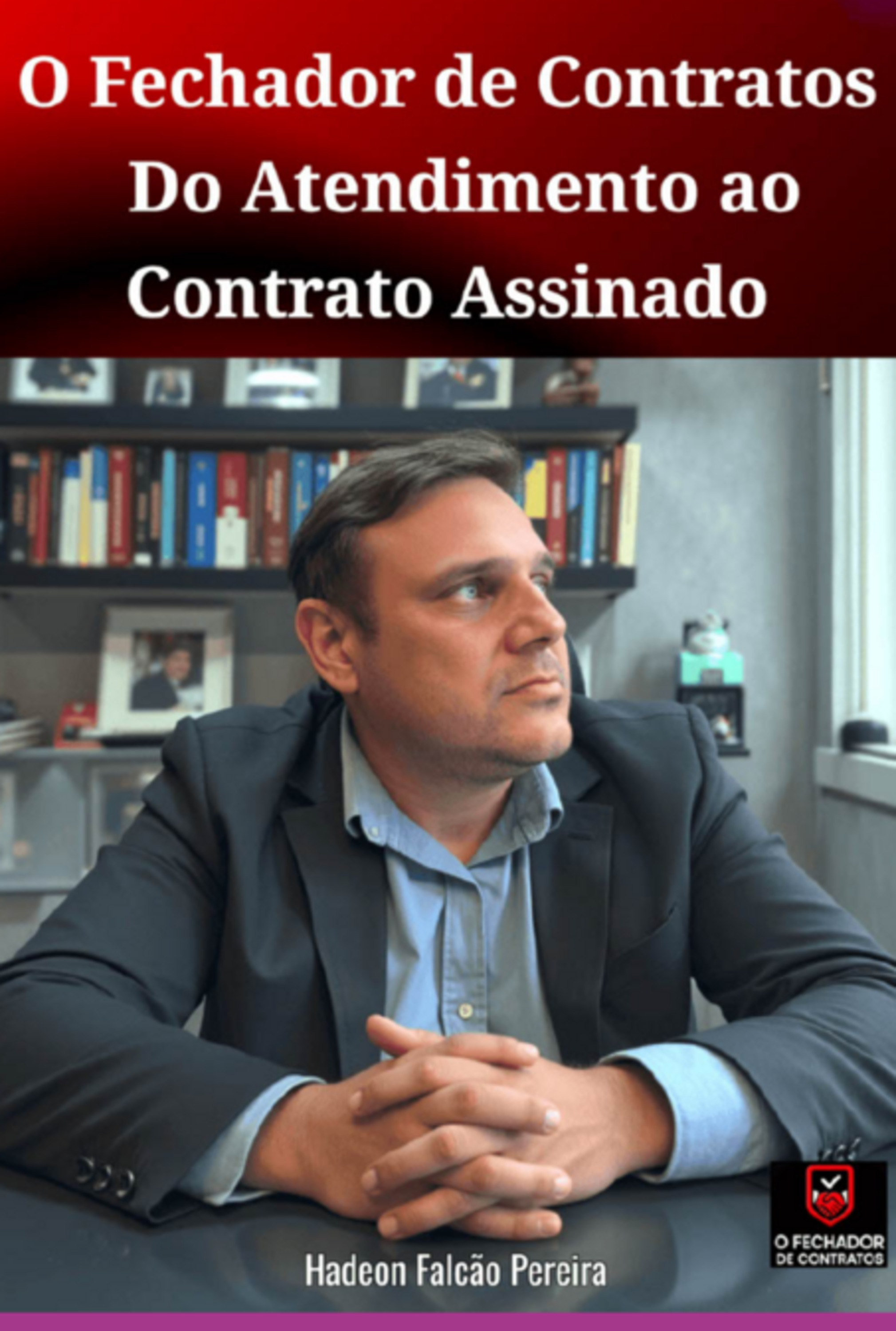 O Fechador De Contratos Do Atendimento Ao Contrato Assinado